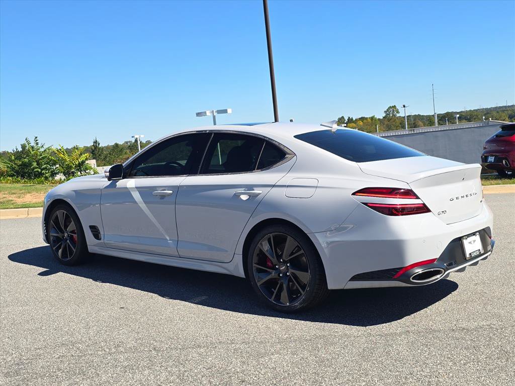 Used 2023 Genesis G70 3.3T w/ Sport Prestige Package RWD image 5