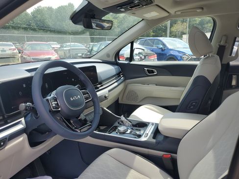 New 2026 Kia Carnival SX image 18