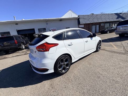 Used 2016 Ford Focus ST image 44