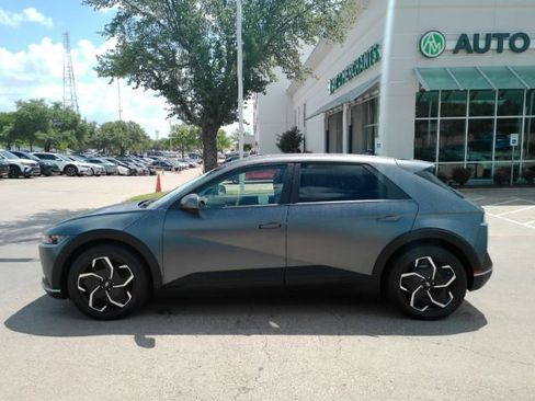 Used 2023 Hyundai Ioniq 5 SEL image 12