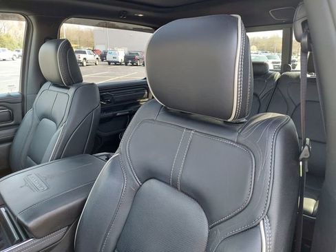 Used 2024 RAM 1500 Limited w/ Trailer Tow Group image 5