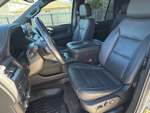 Used 2021 Chevrolet Tahoe Z71 image 13