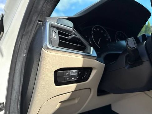 Used 2019 BMW 330i Sedan w/ Driving Assistance Package RWD image 26