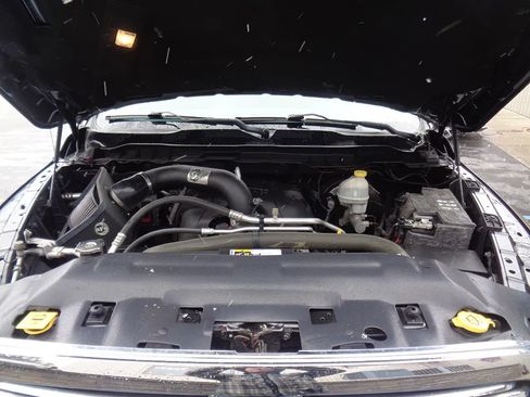 Used 2016 RAM 1500 SLT AWD/4WD image 13