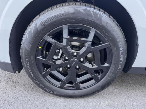 New 2027 Kia Carnival SX FWD image 24