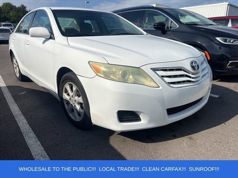 Used 2010 Toyota Camry LE FWD image 1
