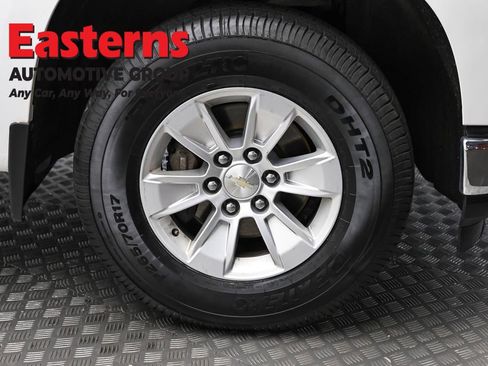 Used 2021 Chevrolet Silverado 1500 LT AWD/4WD image 33