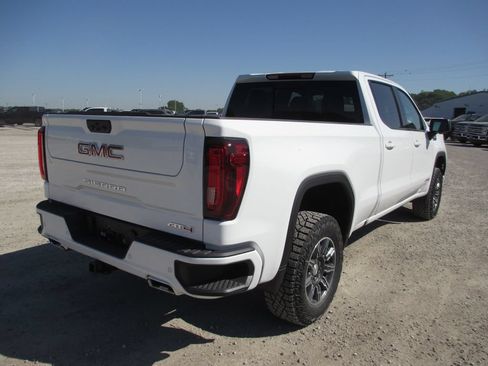New 2026 GMC Sierra 1500 AT4 w/ AT4 Premium Package AWD/4WD image 5