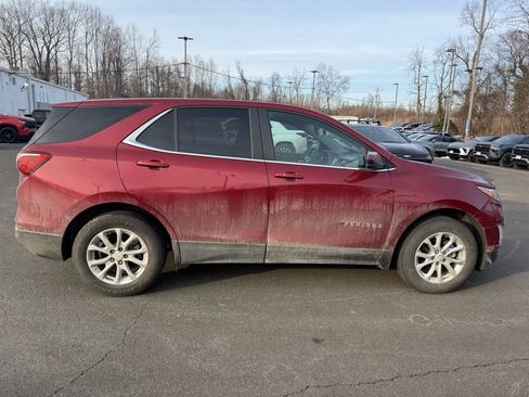 Used 2021 Chevrolet Equinox LT image 2