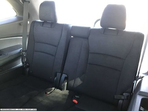 Used 2022 Honda Pilot Sport image 9