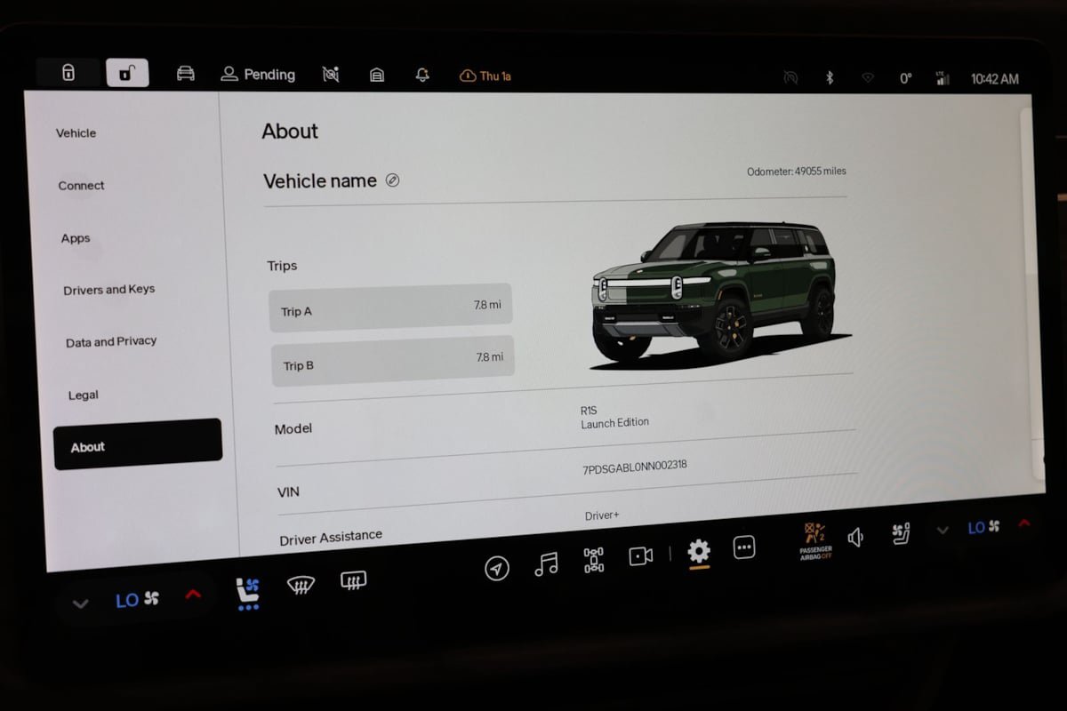 Used 2022 Rivian R1S Launch Edition Quad AWD/4WD image 12