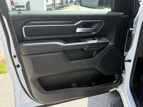 New 2026 RAM 1500 4x4 Crew Cab image 21