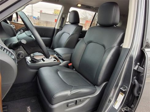 Used 2024 Nissan Armada SL w/ Captain's Chairs Package image 8