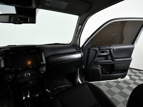 Used 2020 Toyota 4Runner TRD Off-Road Premium image 20