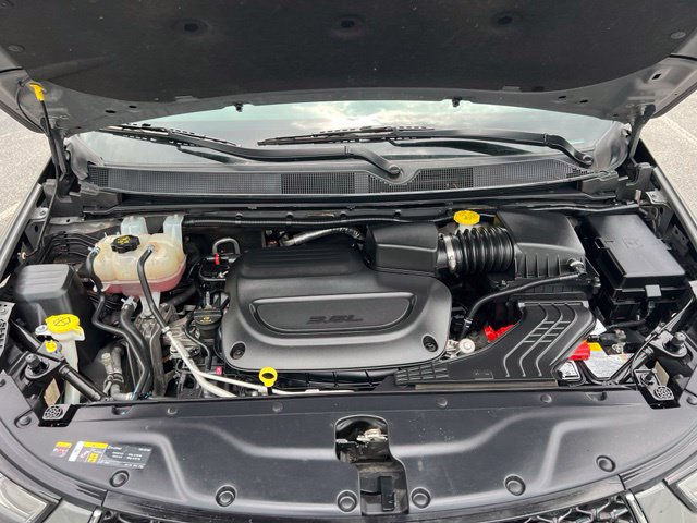 Used 2023 Chrysler Pacifica Touring-L FWD image 43