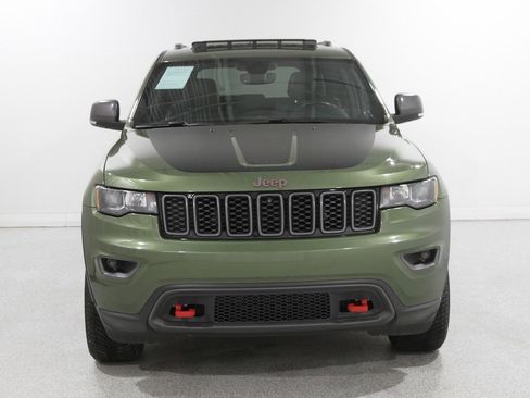 Used 2021 Jeep Grand Cherokee Trailhawk image 2