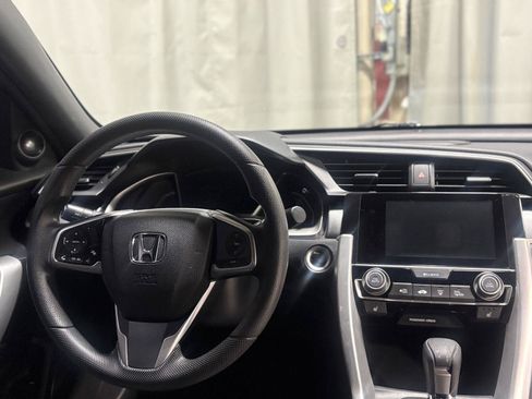 Used 2016 Honda Civic EX-T image 4