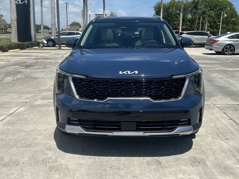New 2026 Kia Sorento EX FWD image 3