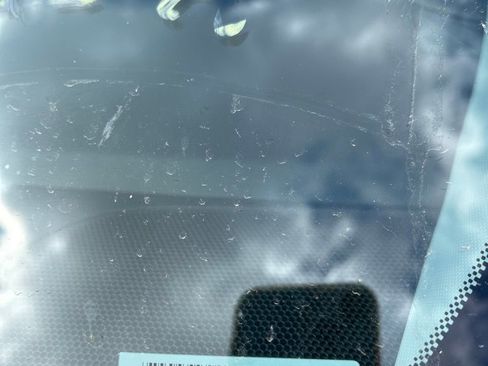 Used 2025 Chevrolet Blazer LT image 4