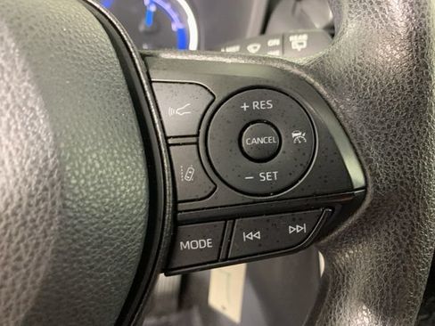 Used 2025 Toyota RAV4 LE AWD/4WD image 21