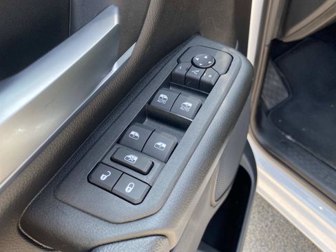 Used 2025 RAM 1500 Big Horn AWD/4WD image 23