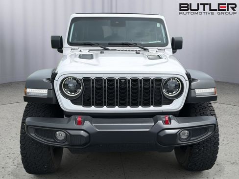 Used 2024 Jeep Wrangler Unlimited Rubicon w/ XTREMEE 35" Tire Package AWD/4WD image 9