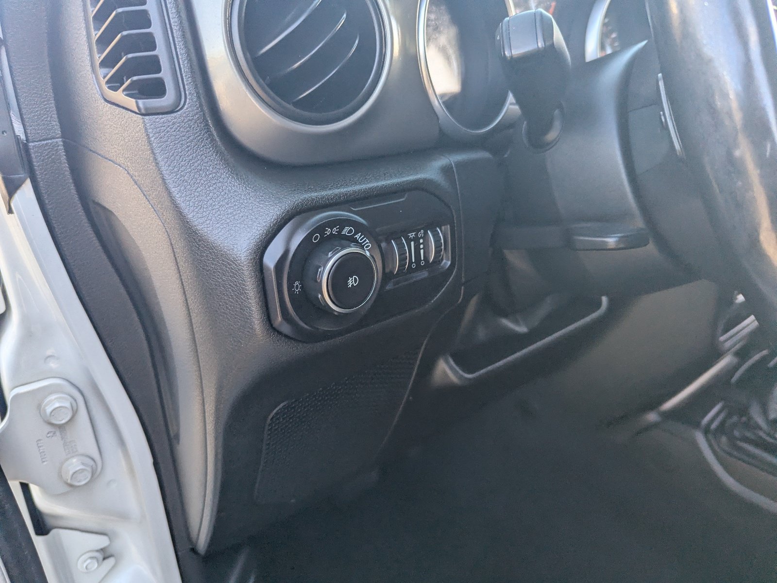 Used 2018 Jeep Wrangler Unlimited Sport S AWD/4WD image 23