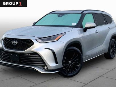 Used 2024 Toyota Highlander XSE