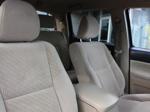 Used 2011 Toyota Tacoma 4x4 Double Cab image 17