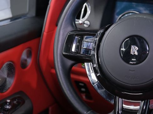 Used 2021 Rolls-Royce Cullinan image 64