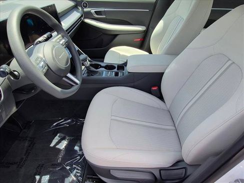 Certified 2026 Hyundai Sonata SE FWD image 17