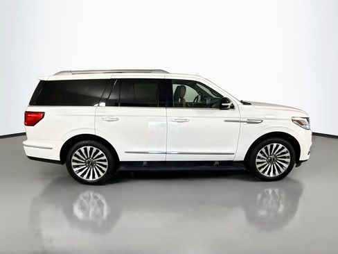 Used 2021 Lincoln Navigator Reserve w/ Luxury Package AWD/4WD image 8