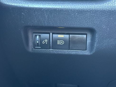 Used 2023 Toyota RAV4 XLE FWD image 35