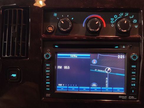 Used 2015 Chevrolet Express 2500 Extended image 49