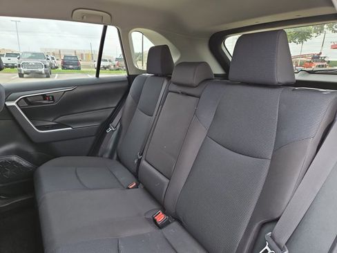 Used 2025 Toyota RAV4 LE AWD/4WD image 19