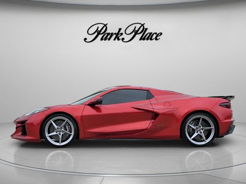 Used 2025 Chevrolet Corvette E-Ray image 3
