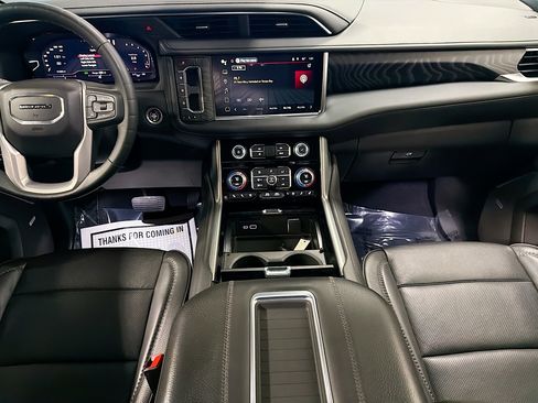 Used 2023 GMC Yukon Denali image 19
