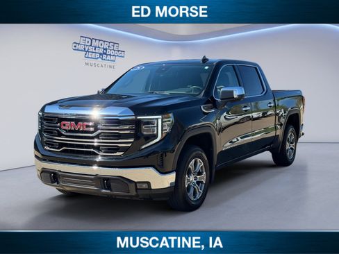 Used 2025 GMC Sierra 1500 SLT AWD/4WD image 1