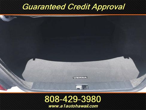 Used 2016 Nissan Versa SV FWD image 8