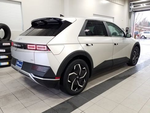 Certified 2024 Hyundai Ioniq 5 SEL image 21