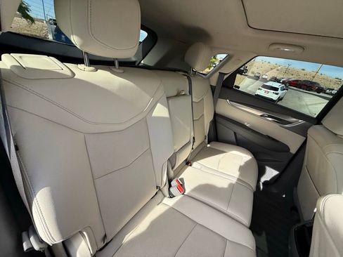 Used 2021 Cadillac XT5 Premium Luxury image 19