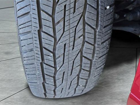 Used 2025 Buick Enclave Avenir image 32