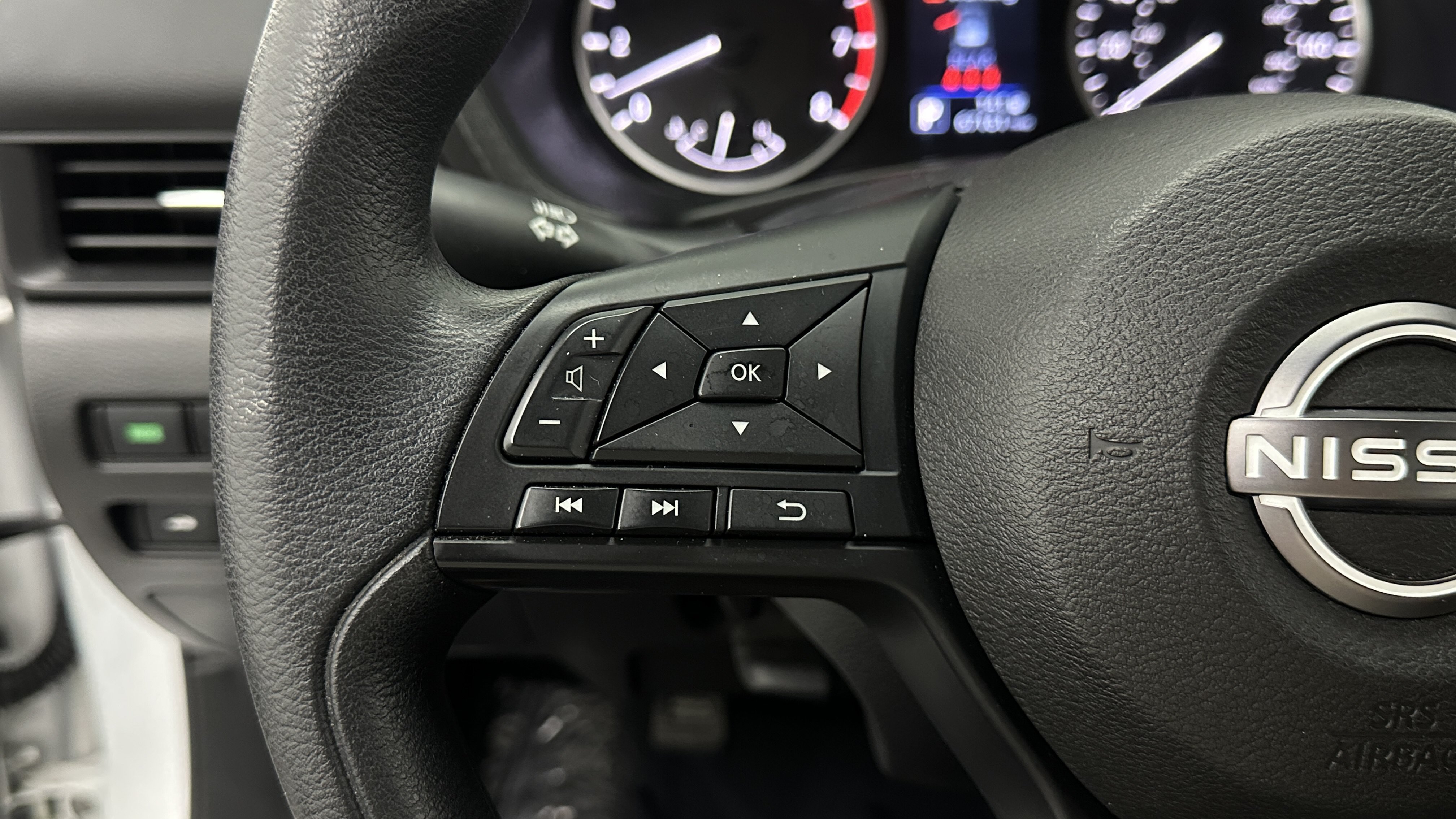 Used 2024 Nissan Sentra S w/ Lighting Package FWD image 22