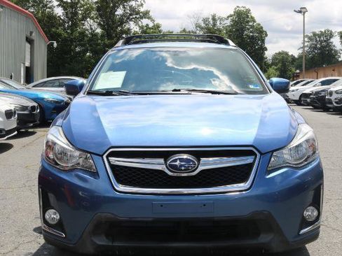 Used 2017 Subaru Crosstrek 2.0i Limited AWD/4WD image 2