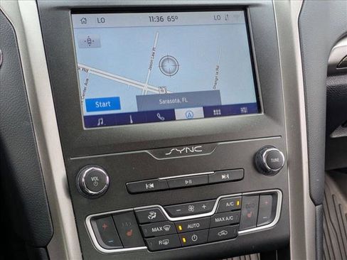 Used 2020 Ford Fusion SEL image 11