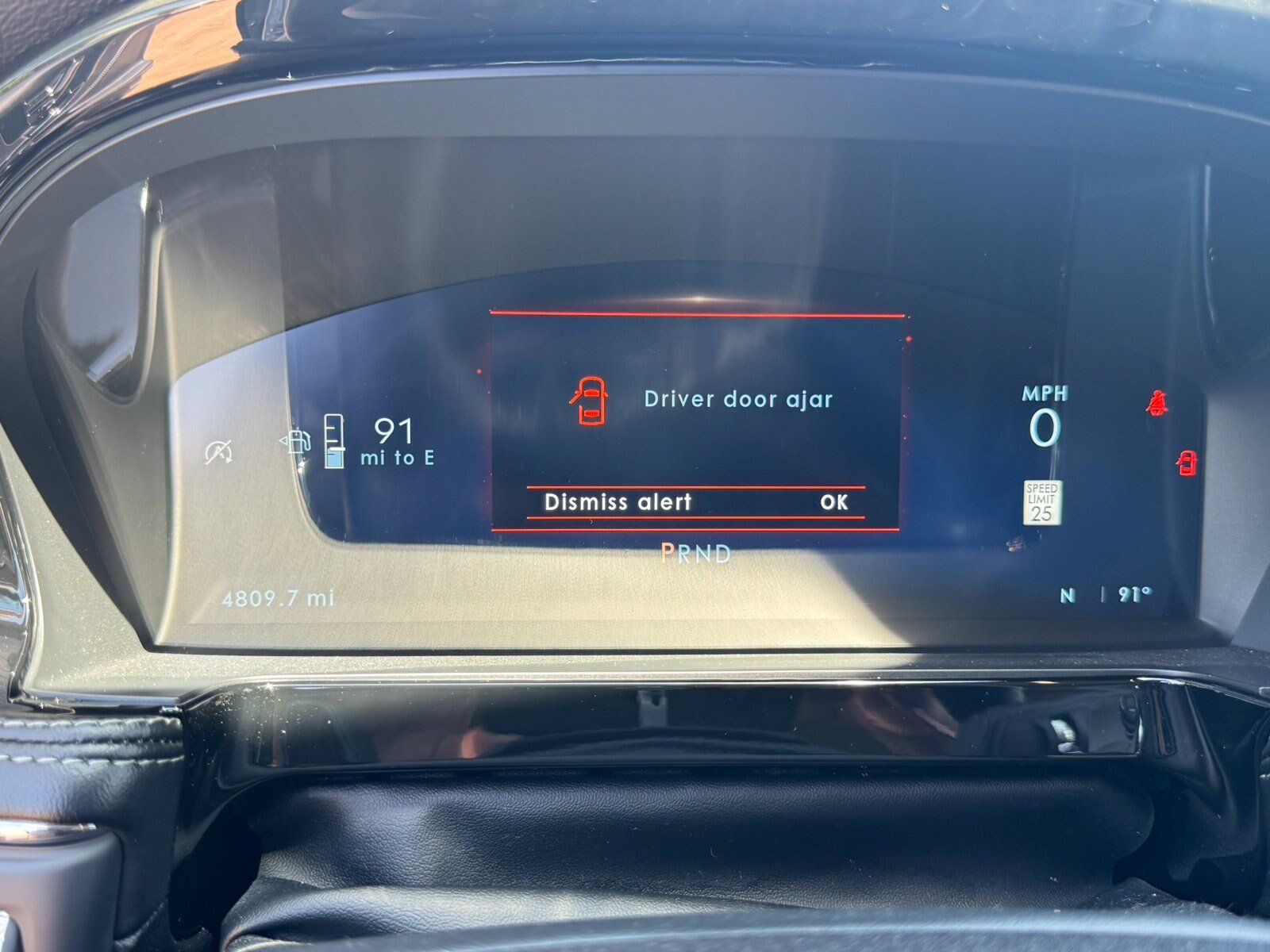 Used 2025 Lincoln Corsair FWD image 33