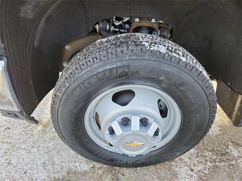 Used 2024 Chevrolet Silverado 3500 W/T w/ WT Convenience Package image 28