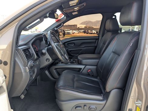 Used 2021 Nissan Titan PRO-4X w/ Pro-4x Convenience Package AWD/4WD image 23