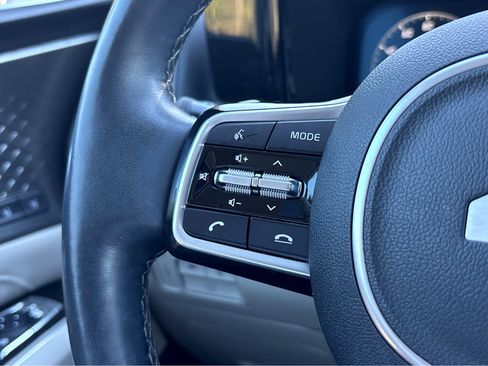 Used 2022 Kia Sorento SX image 22