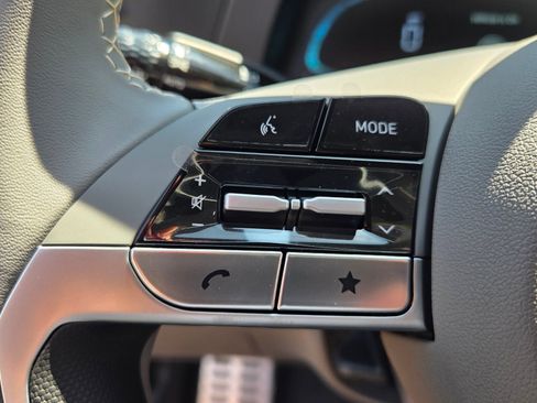 New 2026 Hyundai Elantra Sport FWD image 23